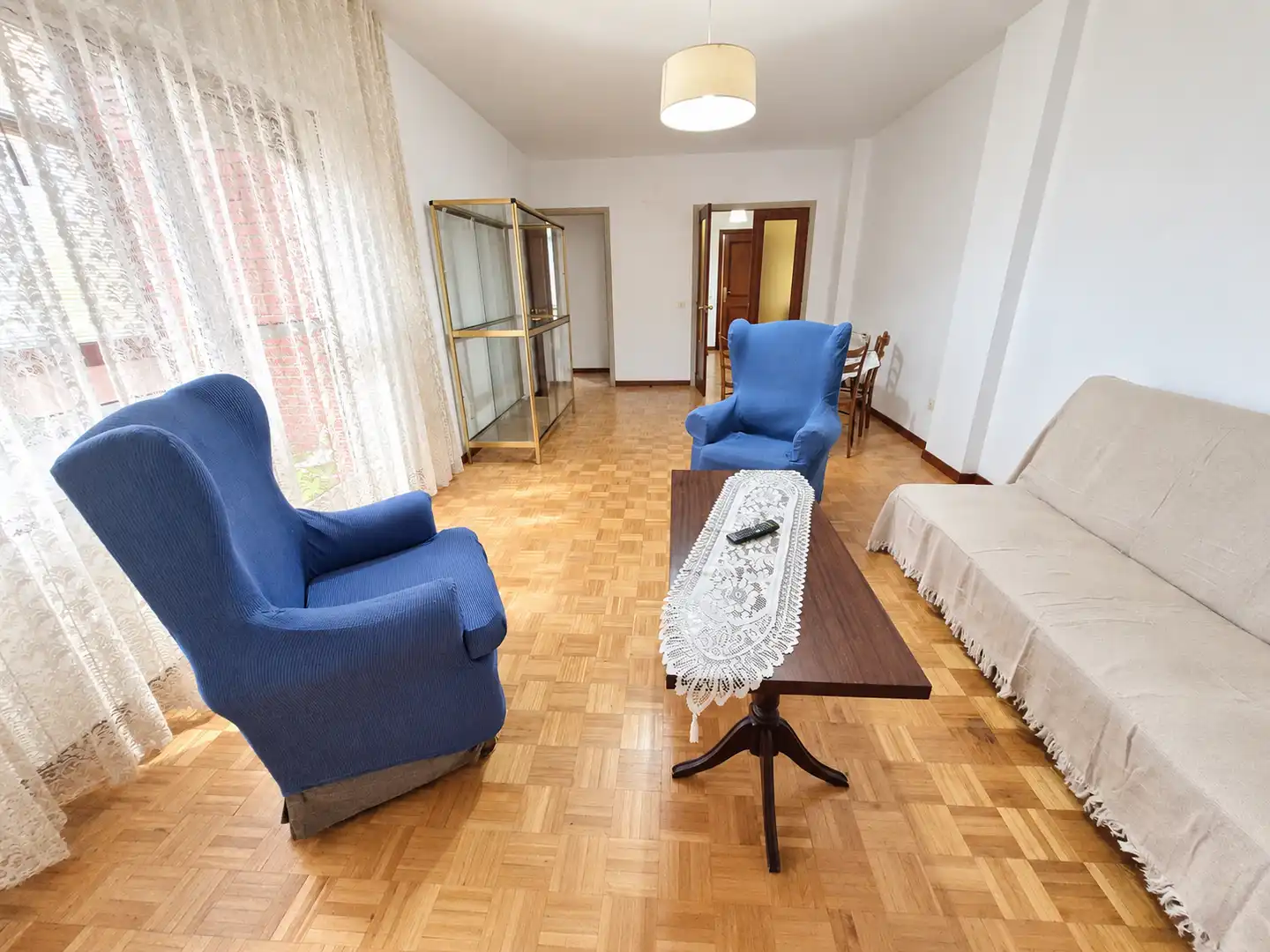 Sala d'estar de Pis per a compartir en Universidad