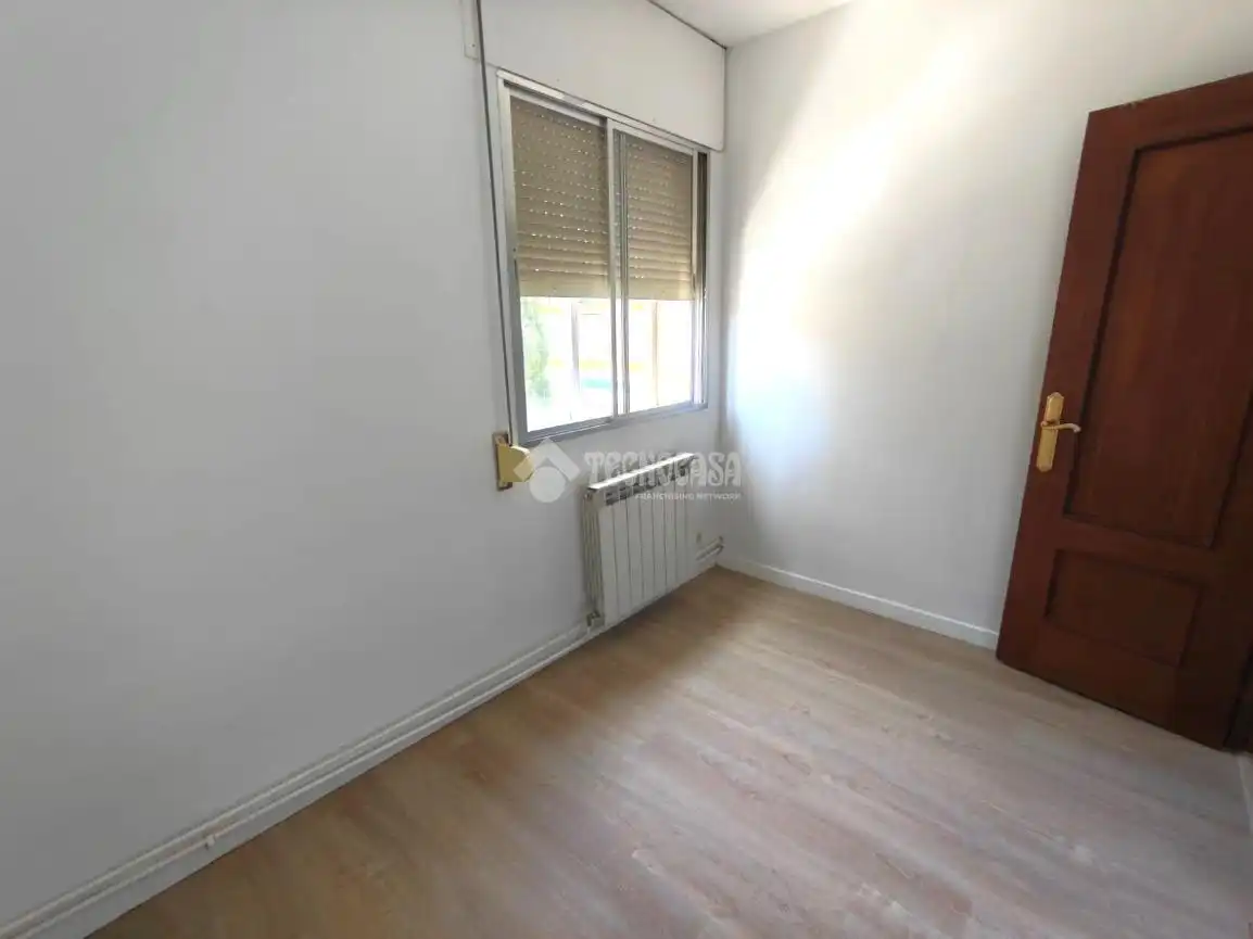 Dormitori de Pis en venda en Móstoles amb Calefacció, Parquet i Terrassa