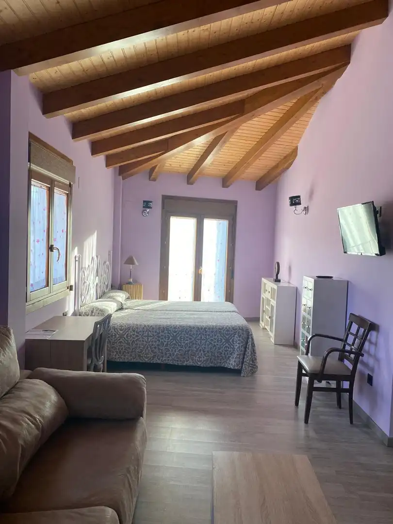 Habitación de Edificio en venta en Anento