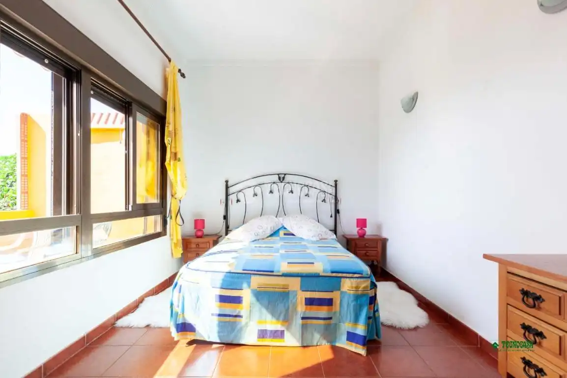 Detached homes for sale in C. Eduardo VII, Castell del Rey