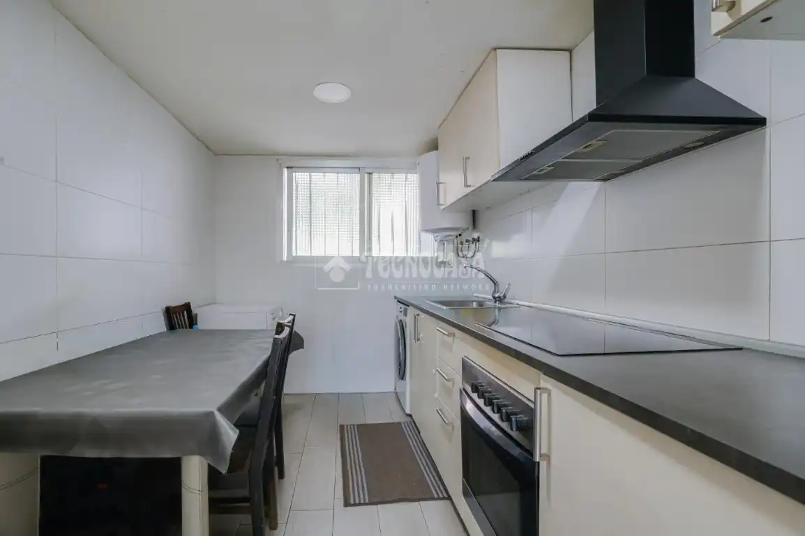 Cocina de Piso en venta en L'Hospitalet de Llobregat