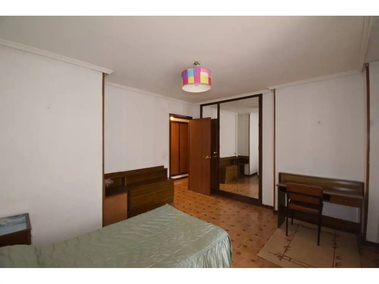 Habitación de Piso de alquiler en León Capital  con Calefacción, Terraza y Trastero