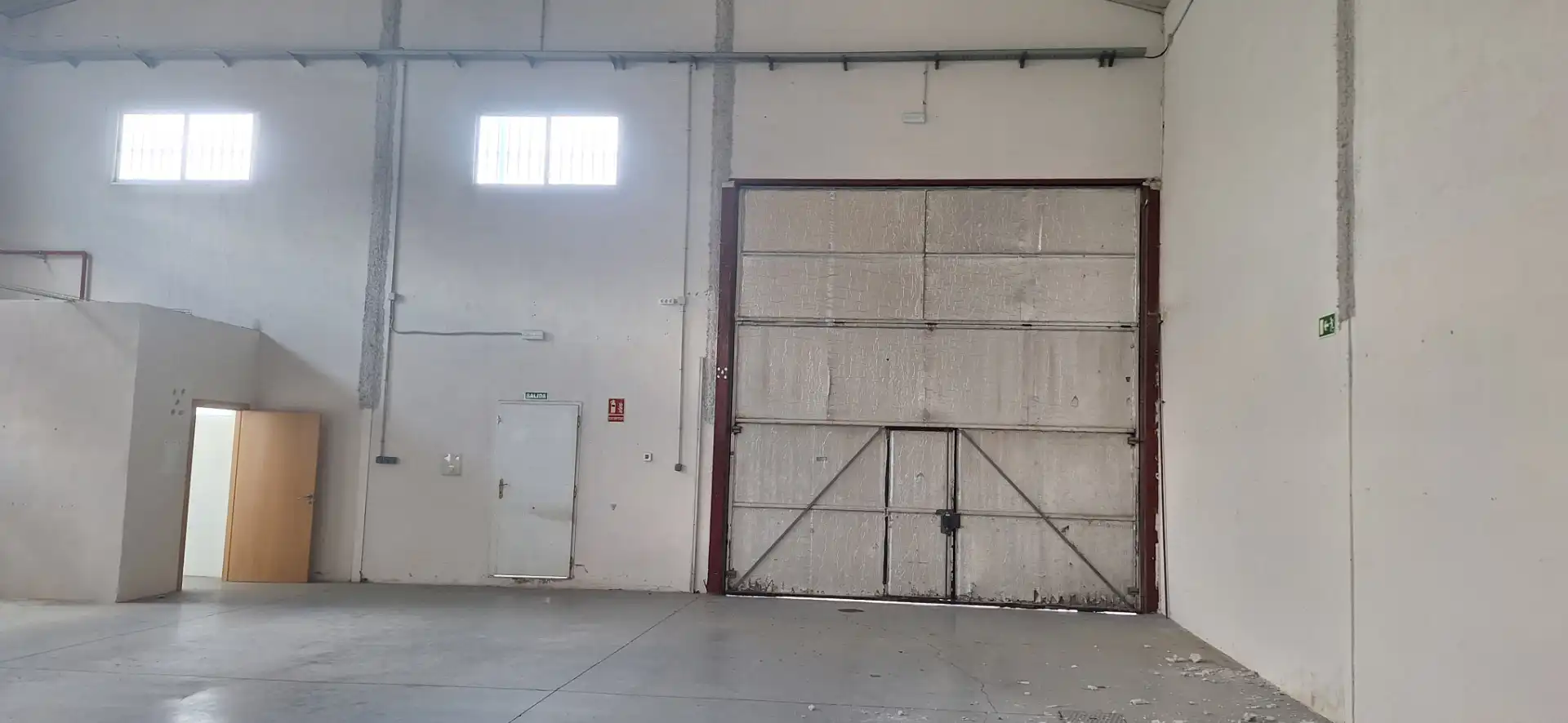 Industrial buildings for sale in Meliana