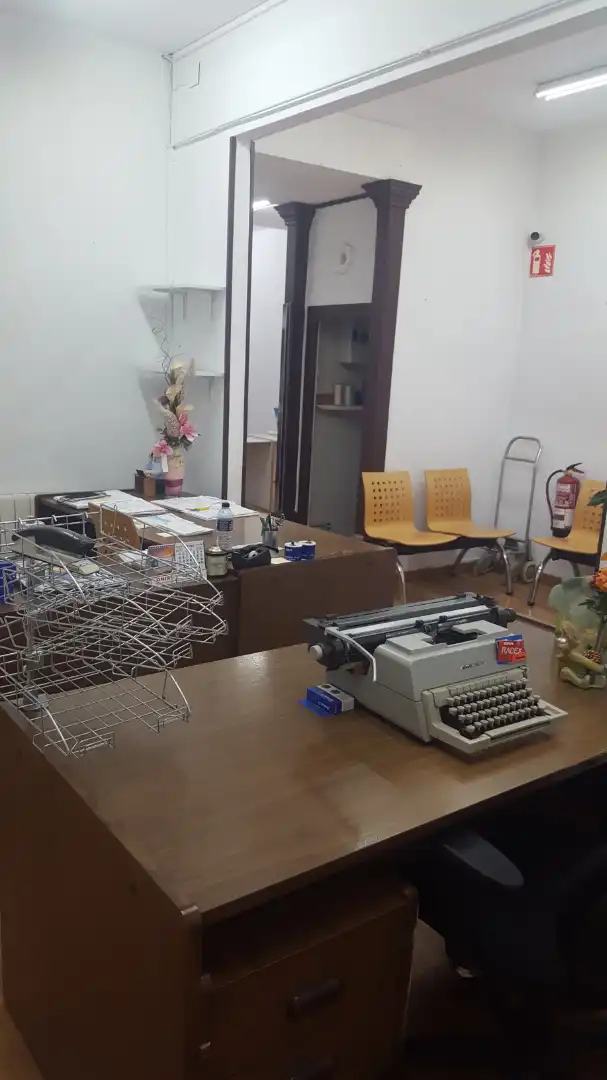 Local de lloguer en Badalona amb Aire condicionat, Calefacció i Parquet