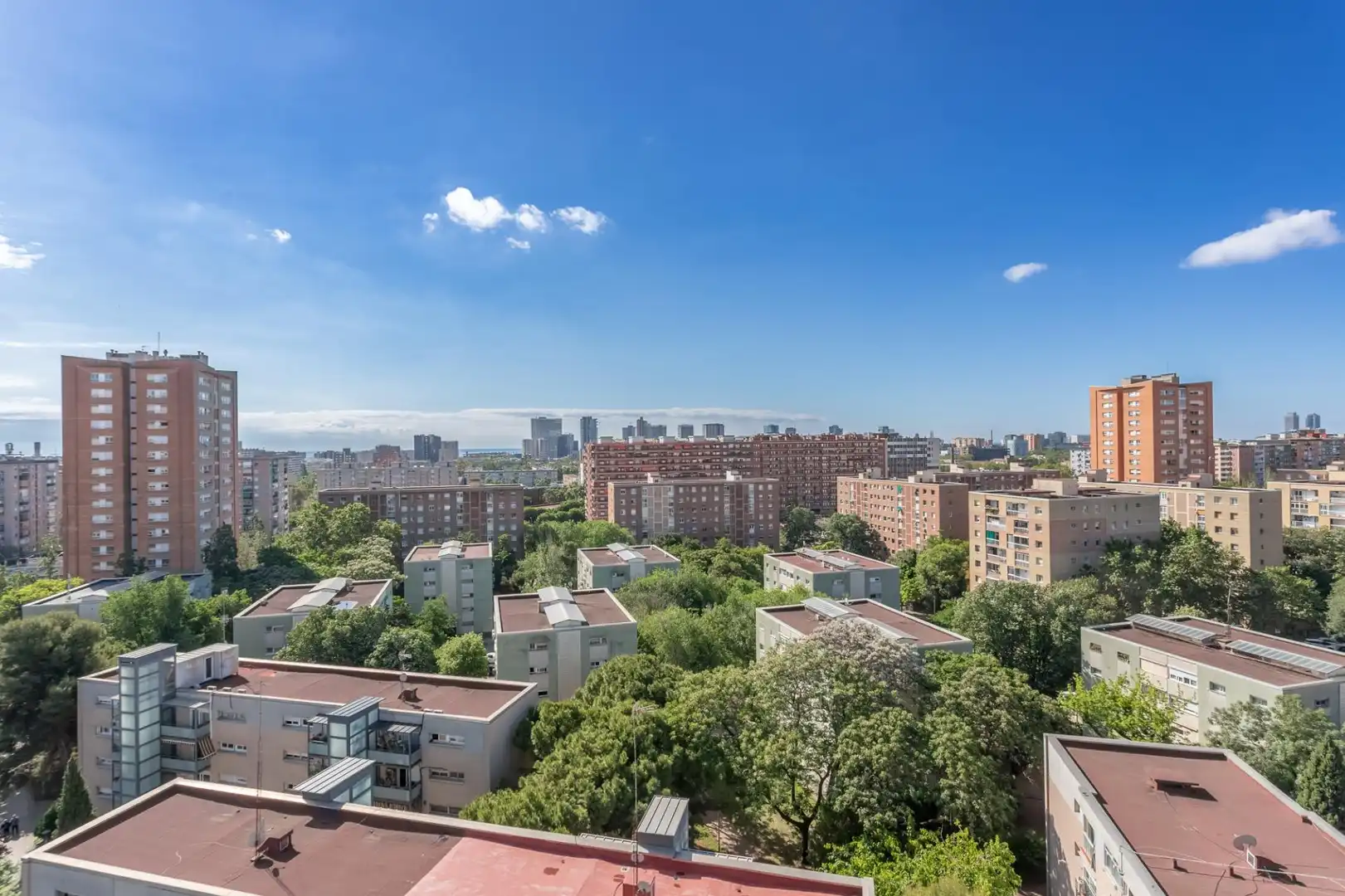 Exterior view of Office for rent in Barcelona