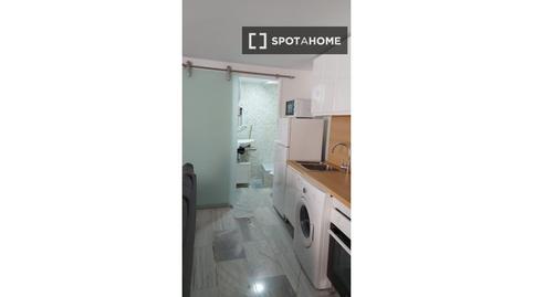 Foto 3 de Estudio para compartir en Alfalfa - Santa Cruz,  Sevilla Capital