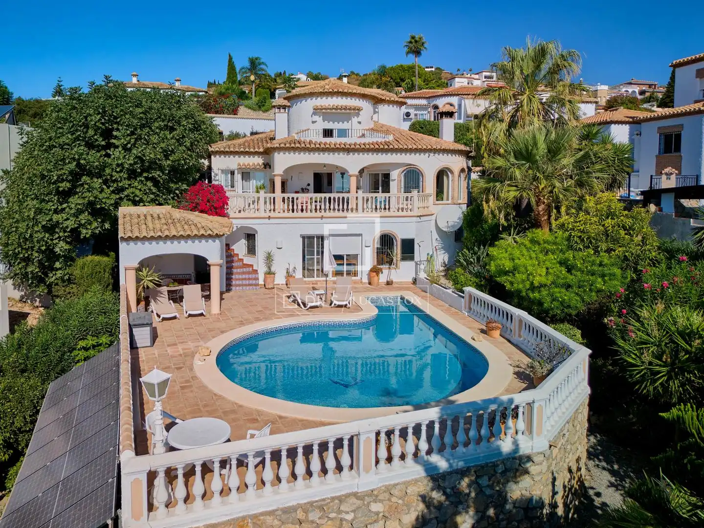 Detached house with pool for sale in Monte los Almendros - El Pargo - Costa Aguilera