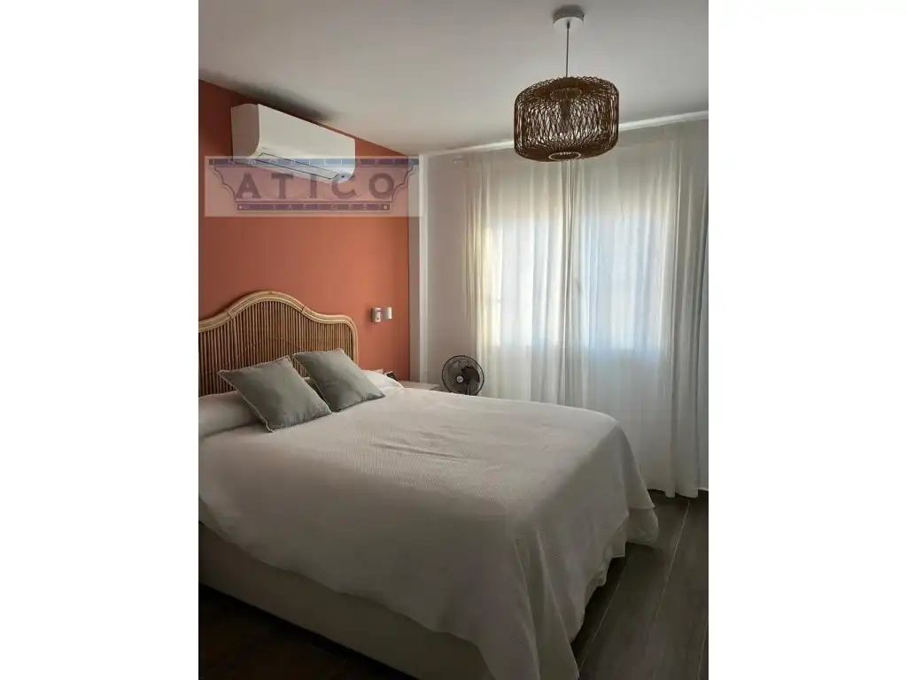 Dormitori de Casa adosada en venda en Zahara de los Atunes amb Aire condicionat i Moblat