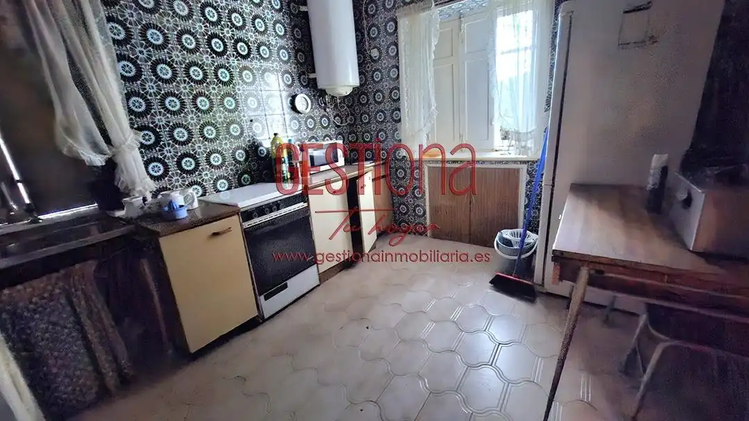 Cocina de Finca rústica en venta en Riotuerto con Jardín privado y Balcón