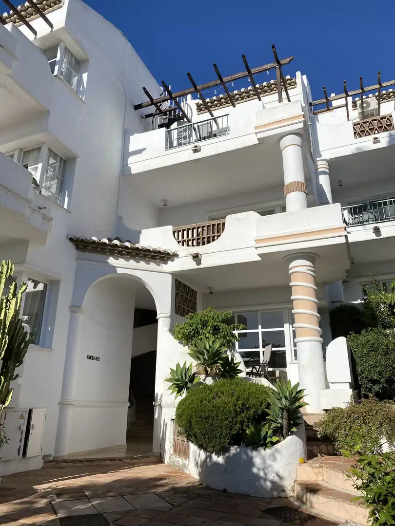 Apartment with pool for sale in Mijas pueblo