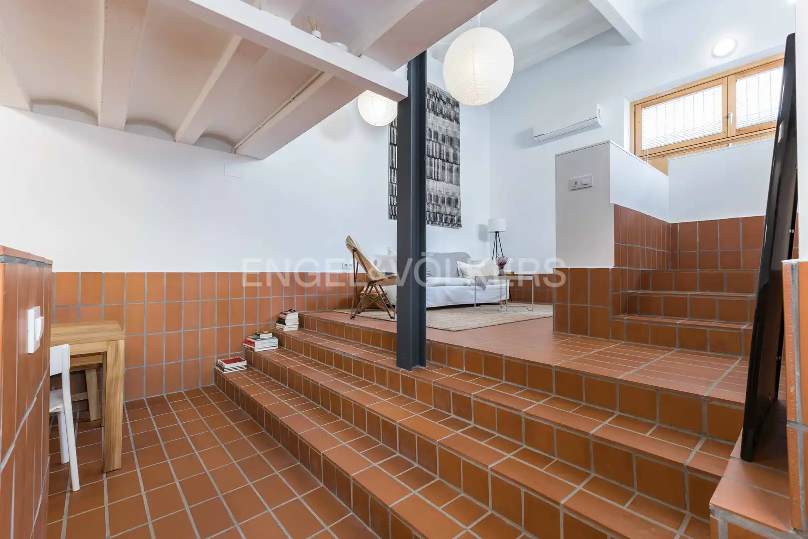 Wohnung zum Verkauf in Barcelona mit Klimaanlage, Heizung und Abstellraum