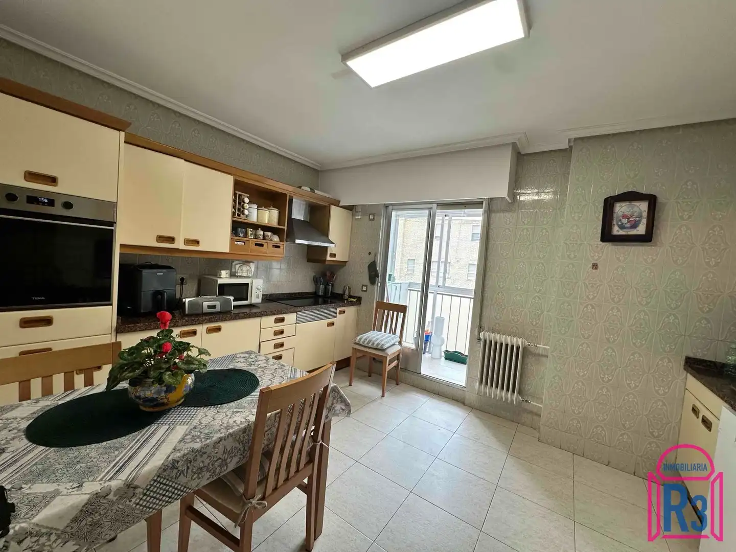 Cocina de Piso en venta en León Capital  con Calefacción y Terraza
