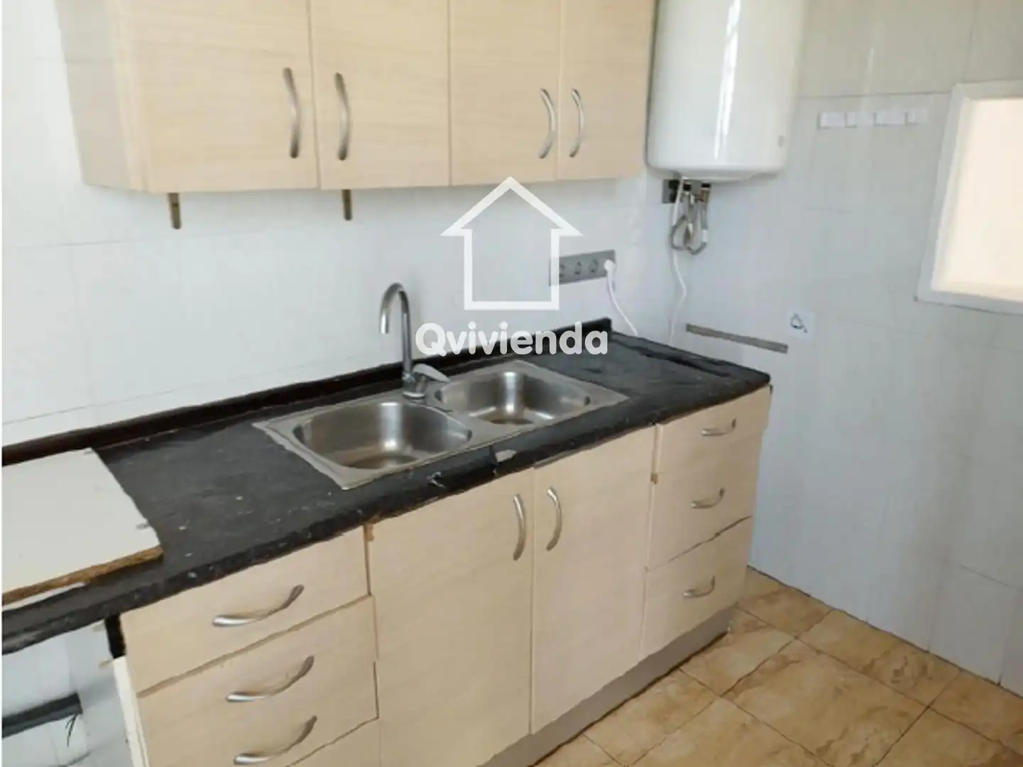 Piso en venta en Ramon Muntaner, La Romànica