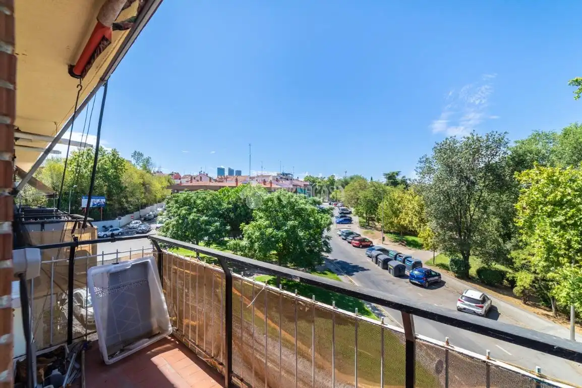 Terraza de Piso en venta en Madrid con Trastero