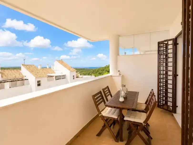 Terraza de Piso en venta en La Alcaidesa con Aire acondicionado, Piscina y Balcón