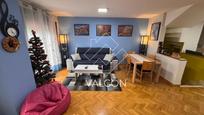 Living room of House or chalet for sale in Alfoz de Quintanadueñas  with Heating, Private garden and Parquet flooring