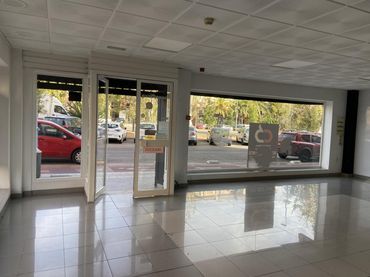 Local comercial en venda a Avenida de Carlos III