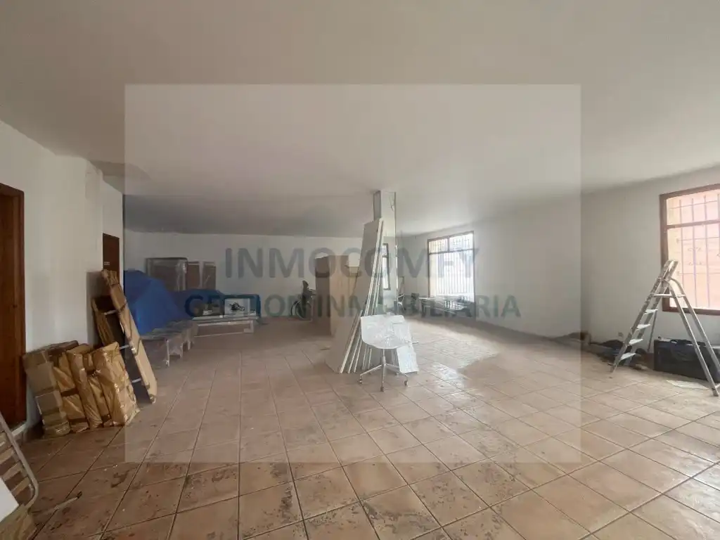 Local comercial en venta en Calle Penya Bisbalenca 57, imagen 2