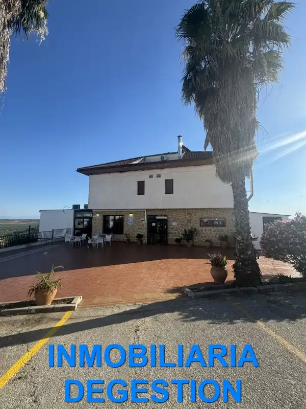 Inmuebles singulares con ascensor en venta en Calle Cerro de la Llana, imagen 7