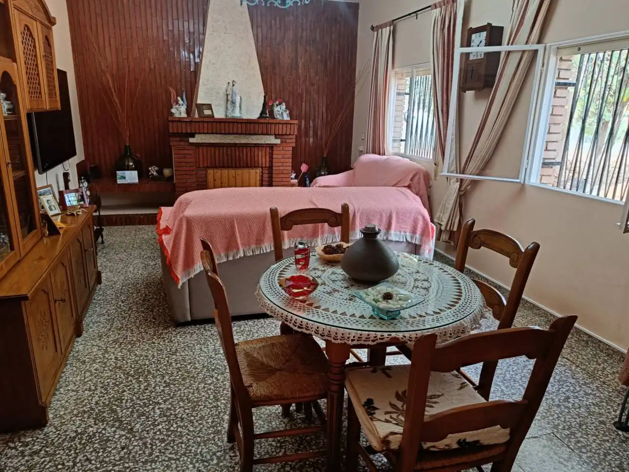 Wohnzimmer von Country house zum Verkauf in Montefrío mit Klimaanlage, Privatgarten und Terrasse