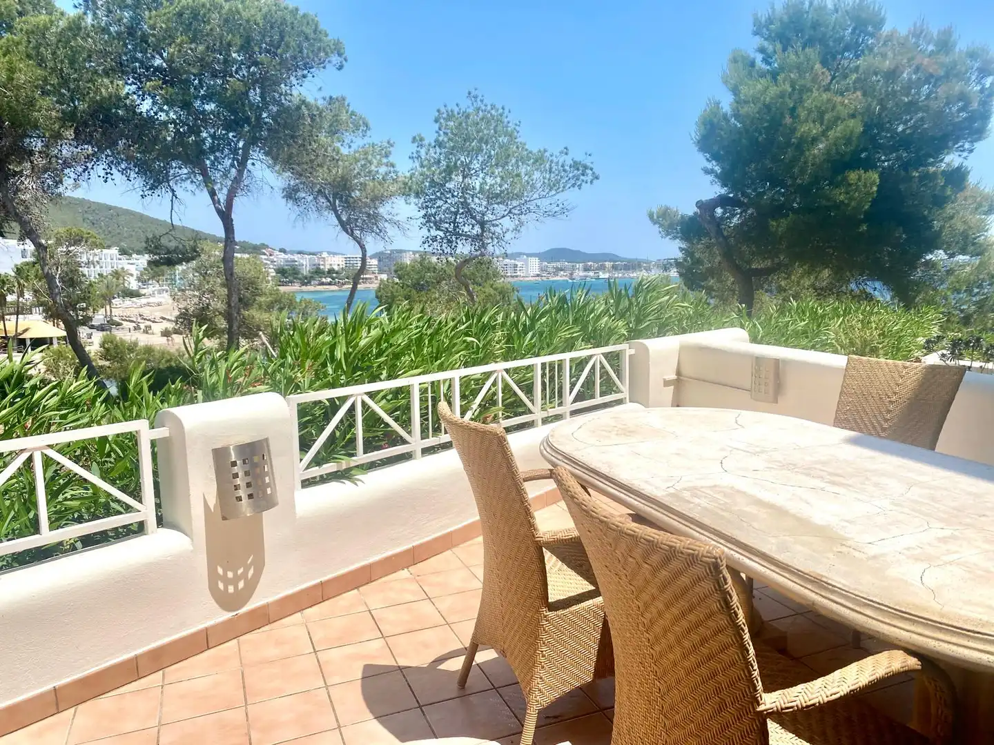 Terraza de Casa adosada en venta en Santa Eulària des Riu con Aire acondicionado, Calefacción y Jardín privado