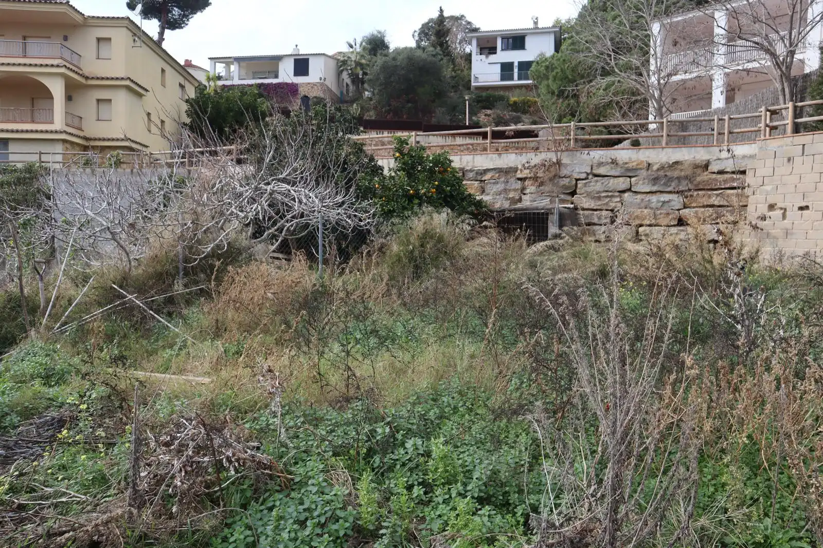 Einfamilien-Reihenhaus zum Verkauf in Tossa de Mar mit Klimaanlage, Privatgarten und Terrasse