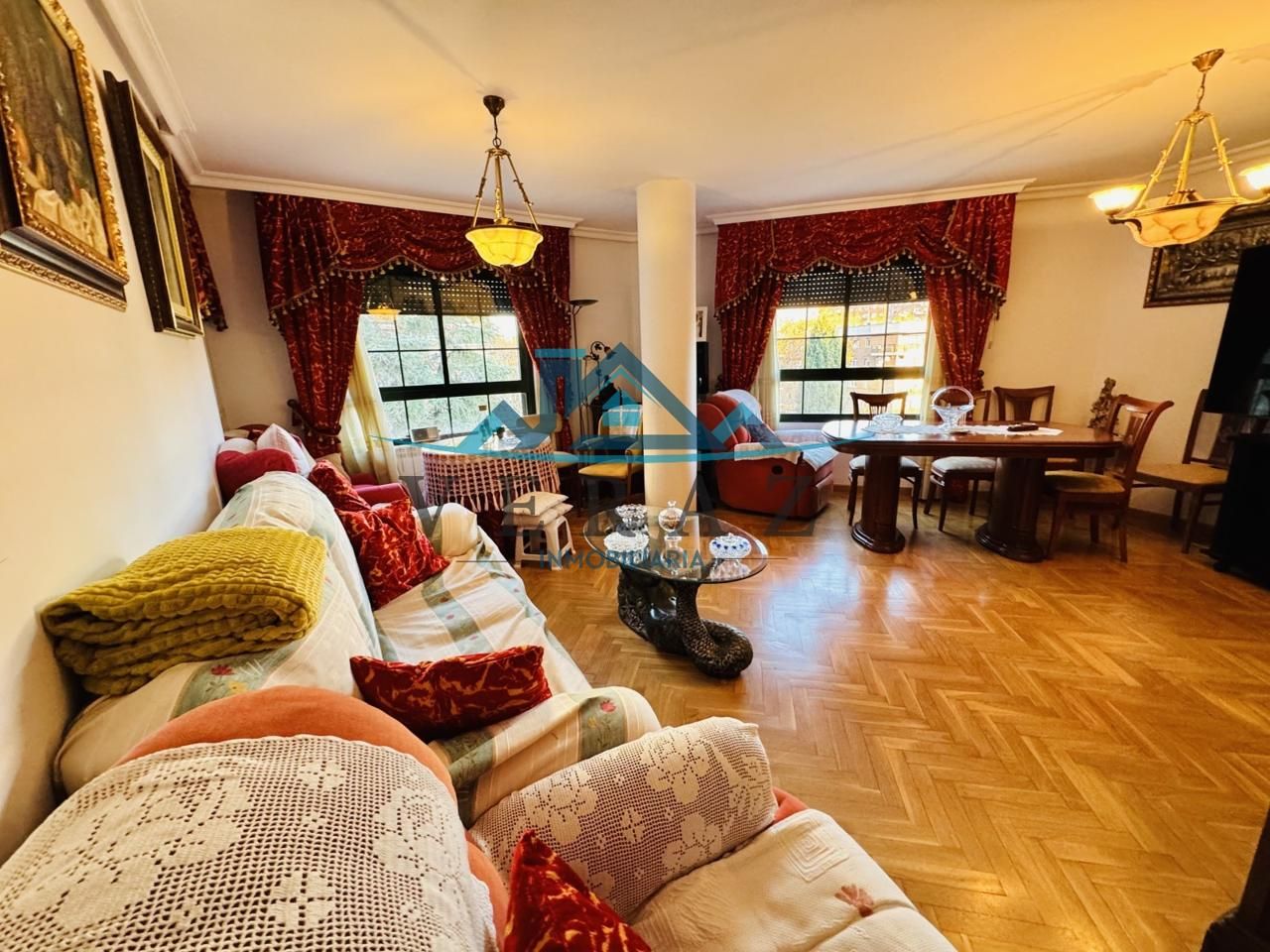 Living room of Flat to rent in Talavera de la Reina  with Heating, Parquet flooring and Terrace