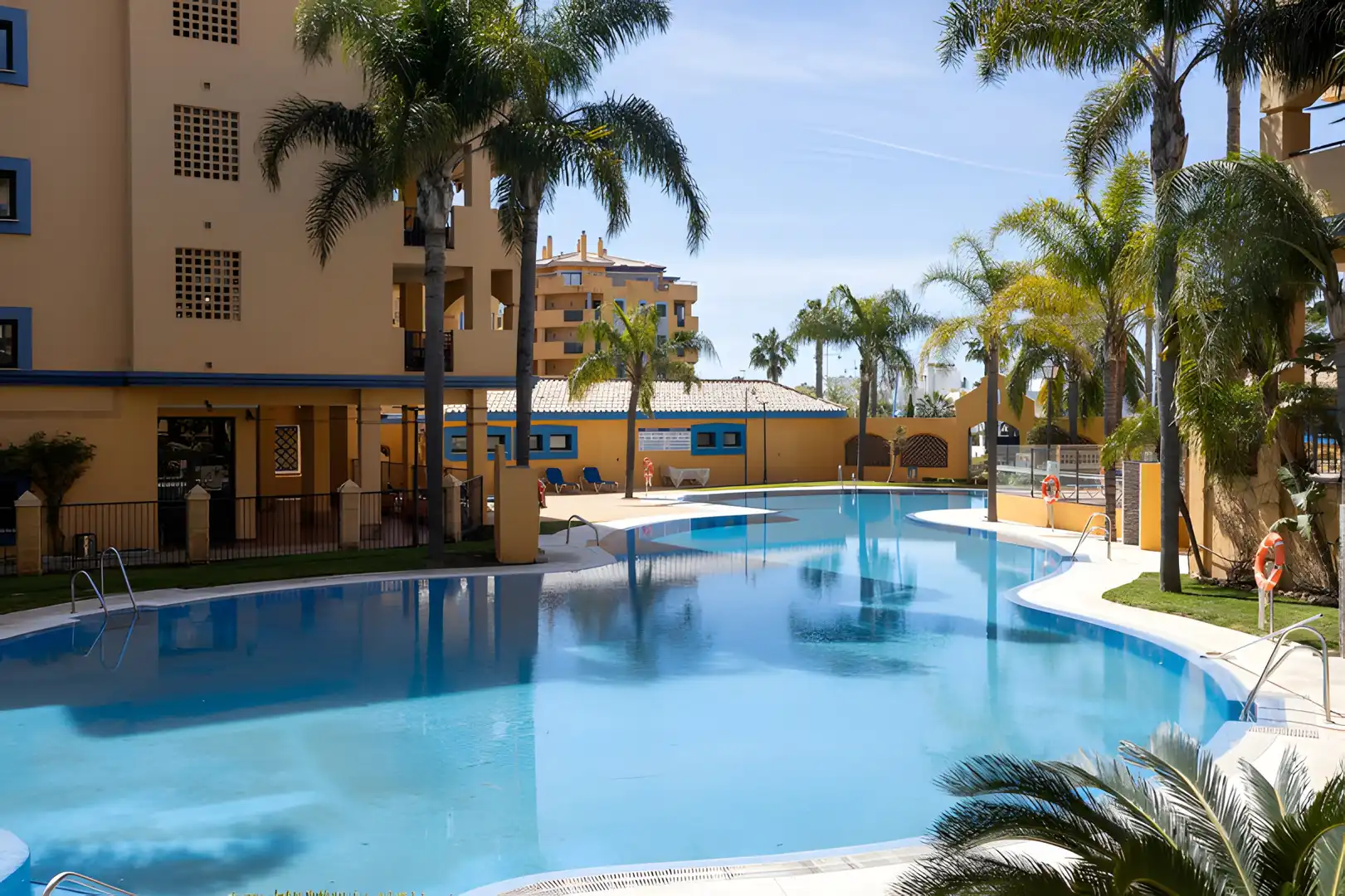 Àtic amb piscina en venda a San Pedro de Alcántara