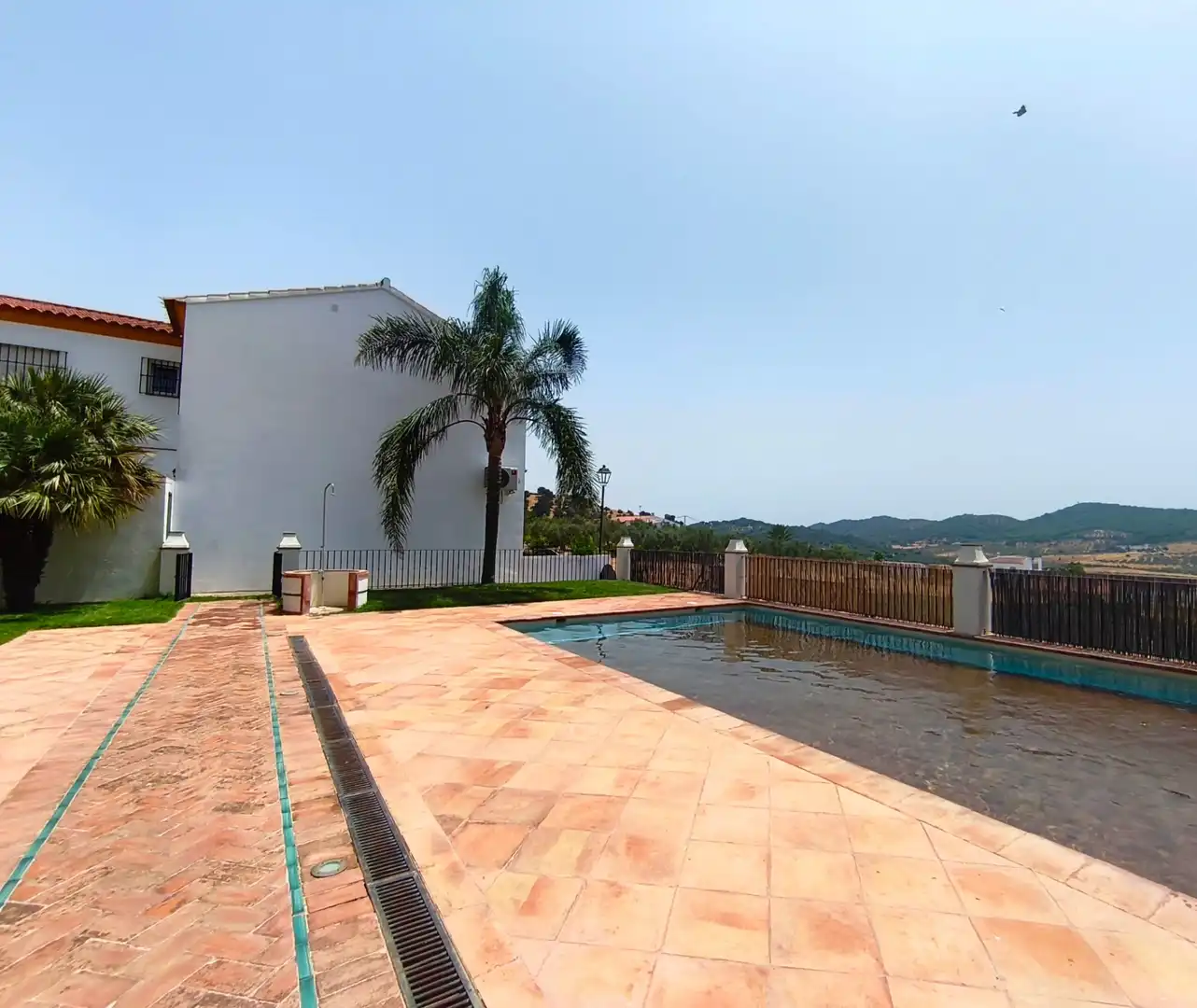 Piscina de Apartament en venda en Cazalla de la Sierra amb Aire condicionat, Calefacció i Moblat