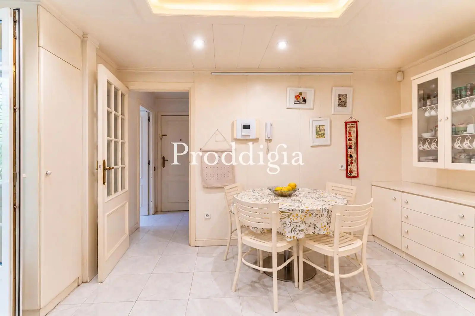 Cocina de Piso en venta en Sant Cugat del Vallès con Calefacción, Jardín privado y Terraza
