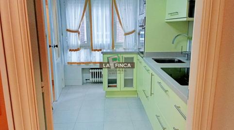 Foto 4 de Piso de alquiler en Ramon Prieto Bances, Milán - Pumarín, Asturias