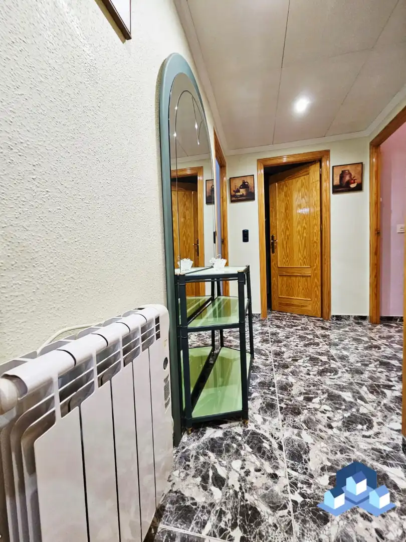 Flat for sale in Lorca  with Air Conditioner, Heating and Storage room