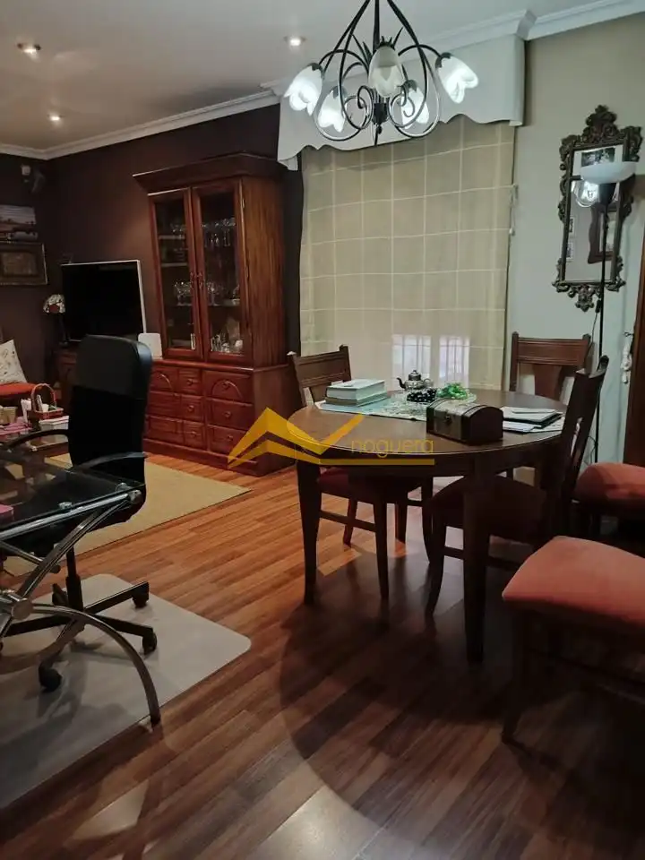 Casa amb terrassa en venda a canovas del castillo, imagen 14