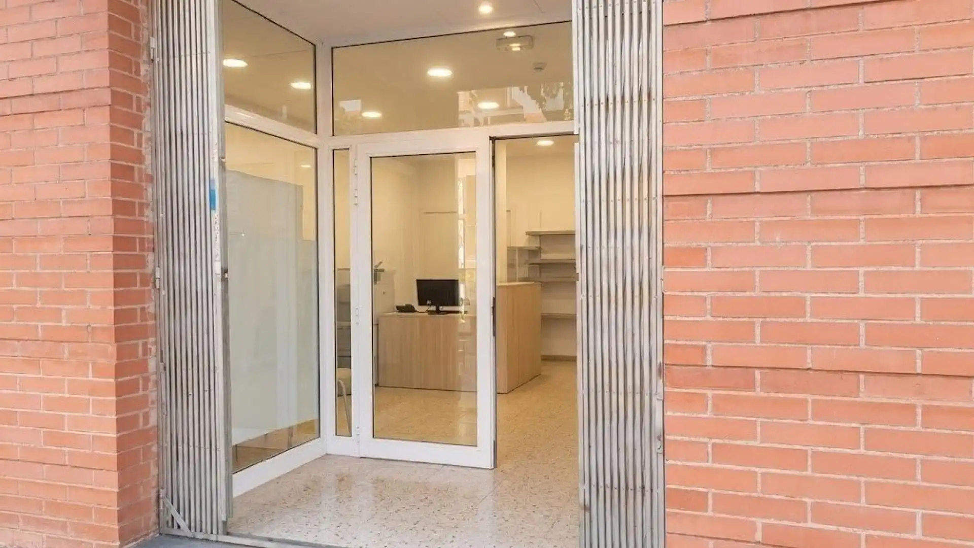 Local commercial à vendre à Martorell, imagen 3