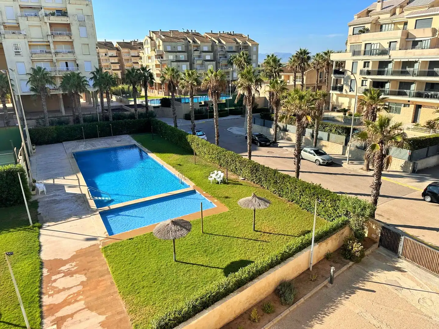 Piscina de Apartament de lloguer en Valencia amb Calefacció, Jardí privat i Terrassa
