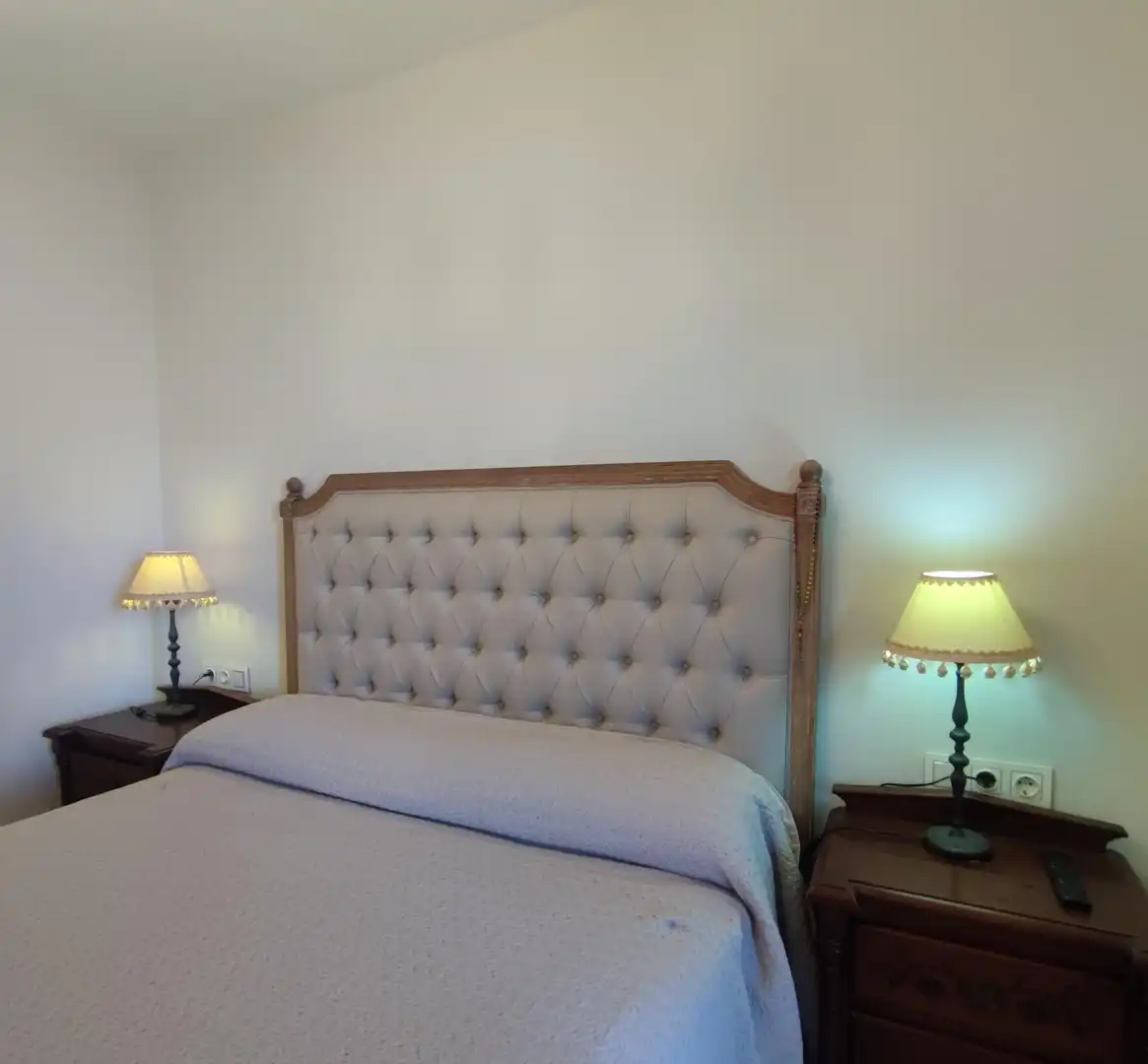Habitación de Piso de alquiler en Almería con Aire acondicionado, Calefacción y Jardín privado
