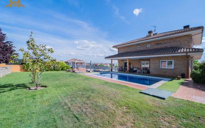 Garden of House or chalet for sale in Villaviciosa de Odón  with Air Conditioner, Heating and Private garden