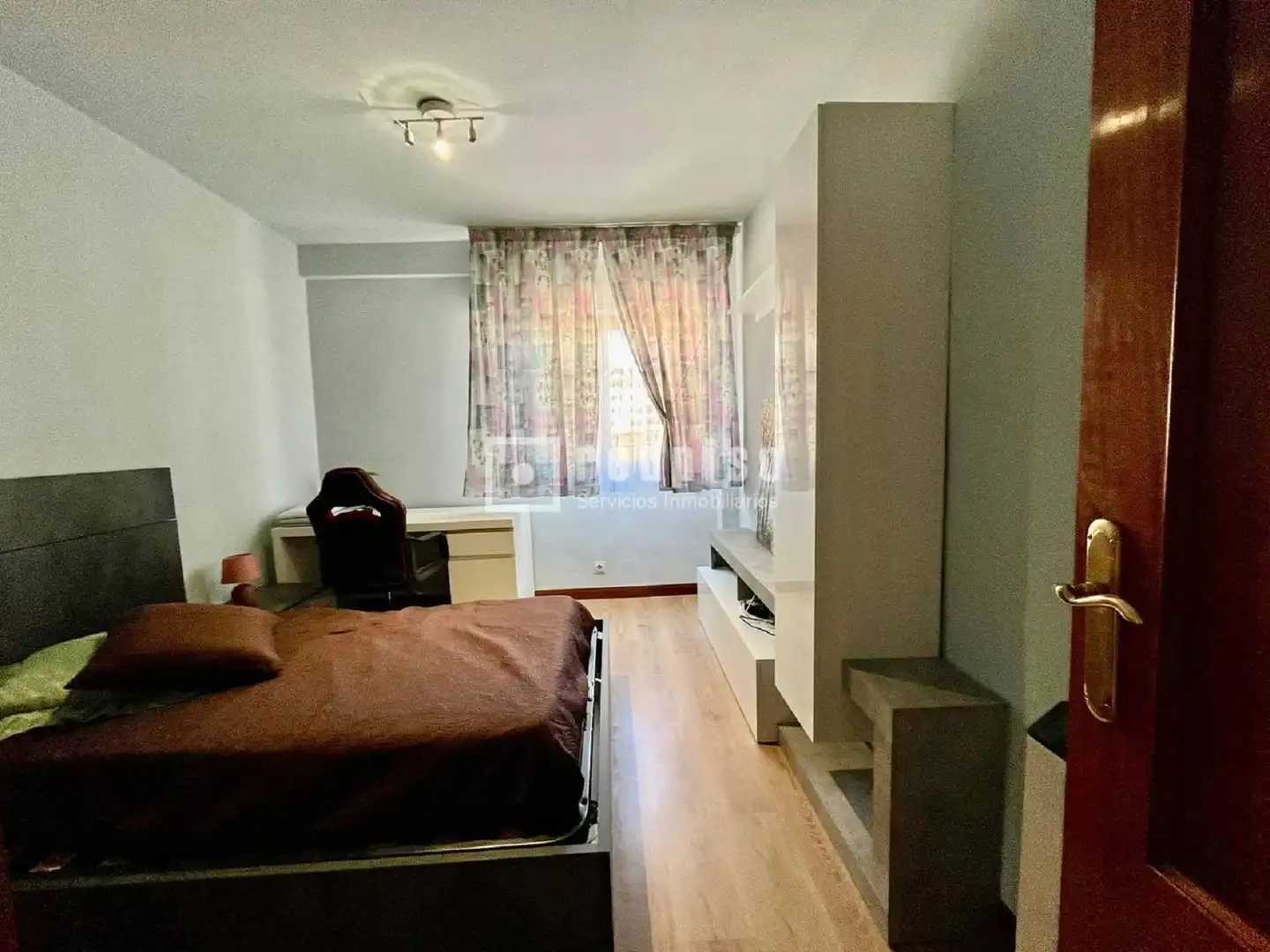 Habitación de Piso en venta en Alcobendas con Aire acondicionado, Calefacción y Amueblado