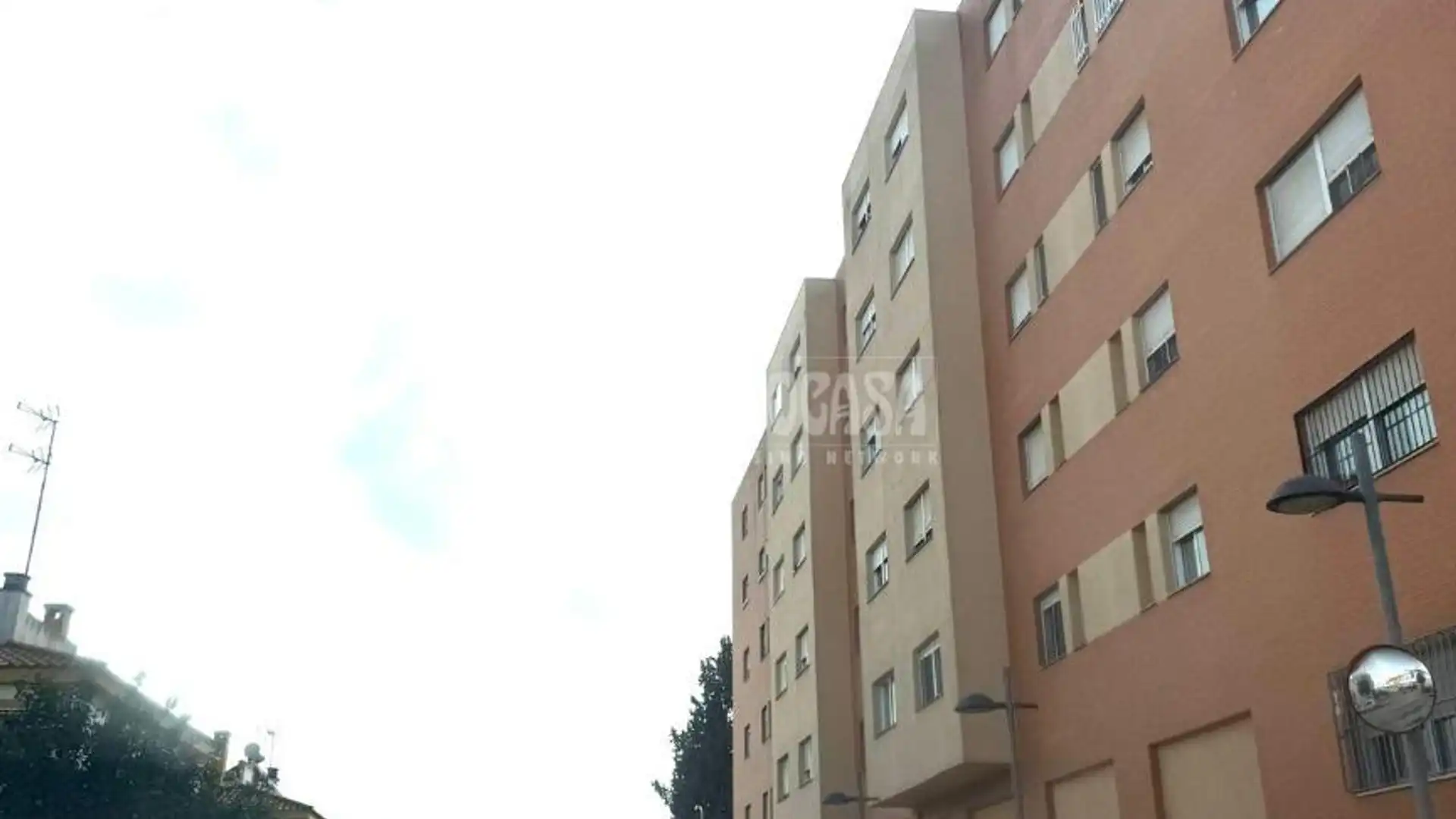 Garatge en venda a C. Lérida, Lepanto