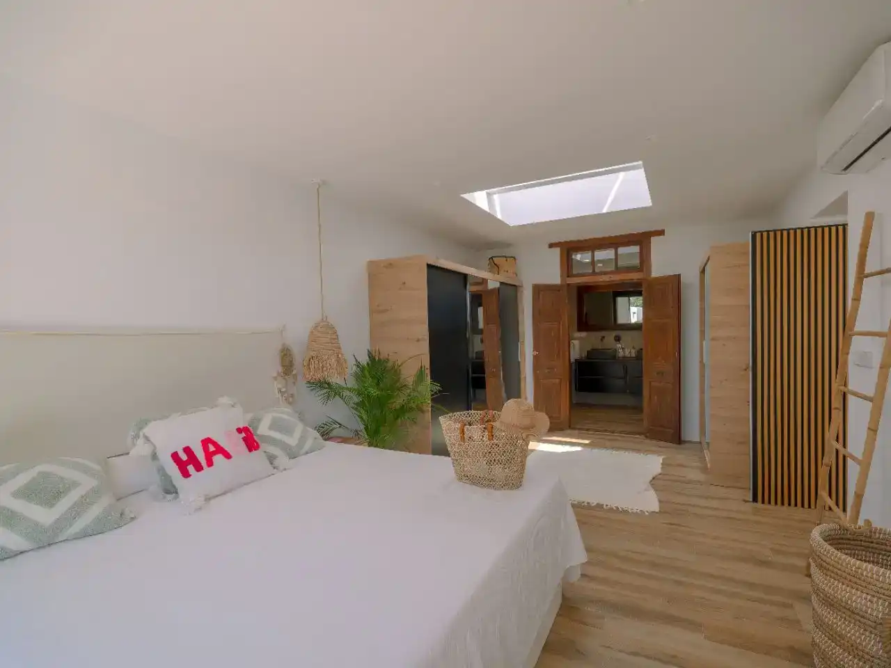 Dormitori de Casa o xalet en venda en Conil de la Frontera amb Aire condicionat, Jardí privat i Terrassa