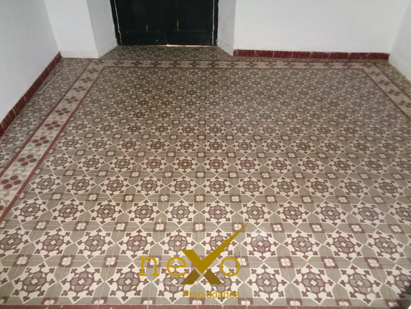 Casa o chalet en venta en Carmona con Jardín privado, Piscina y Balcón