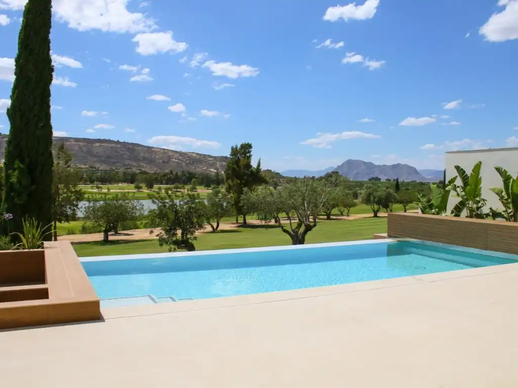 Casa con piscina in vendita a Algorfa