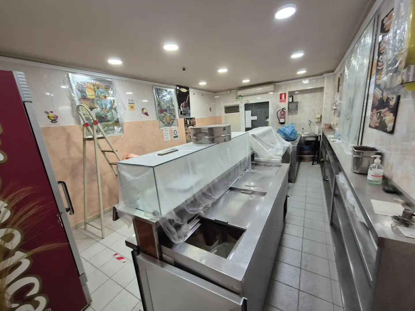 Kitchen of Commercial properties for sale in Elda  with Furnished