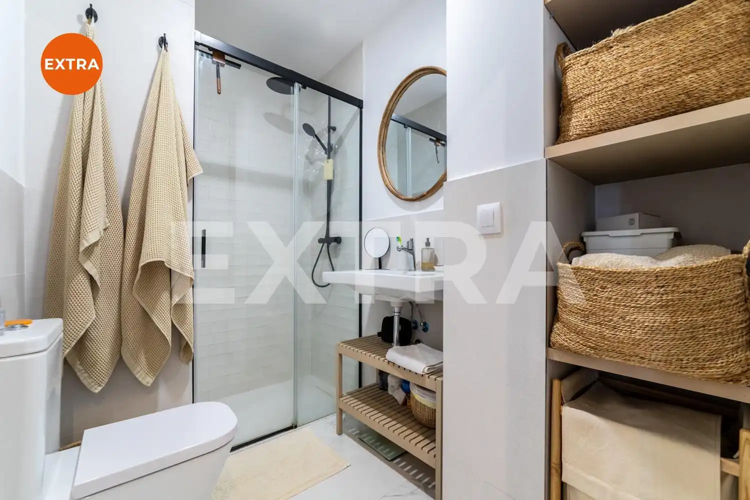 Bathroom of Houses for sale in Alcalá de Henares  with Air Conditioner, Heating and Private garden