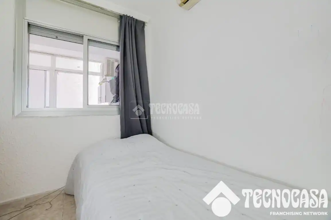 Bedroom of Flat for sale in Viladecans