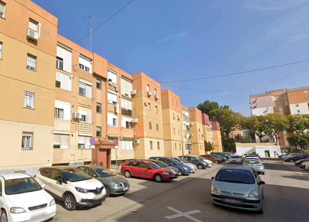 Flat for sale in Calle Fogoneros, Pino Montano - Consolación