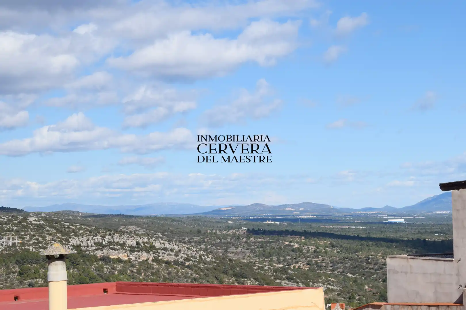 Vista exterior de Casa adosada en venta en Cervera del Maestre