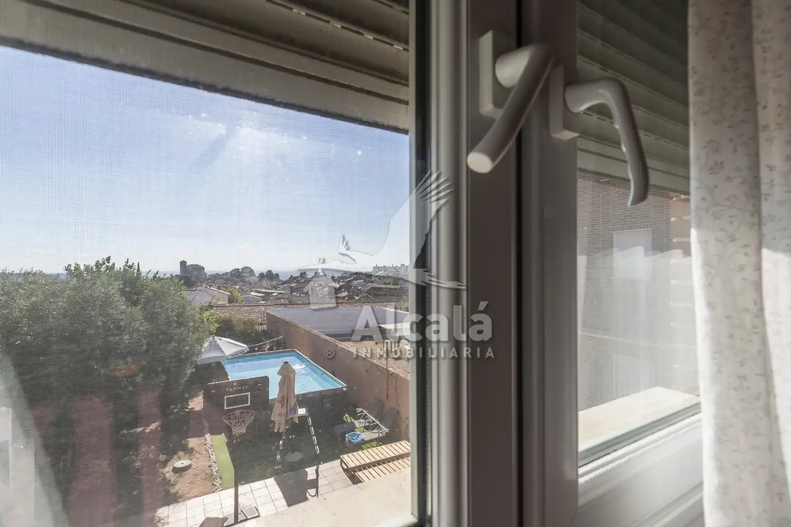 Habitación de Casa o chalet en venta en Los Santos de la Humosa con Calefacción y Trastero