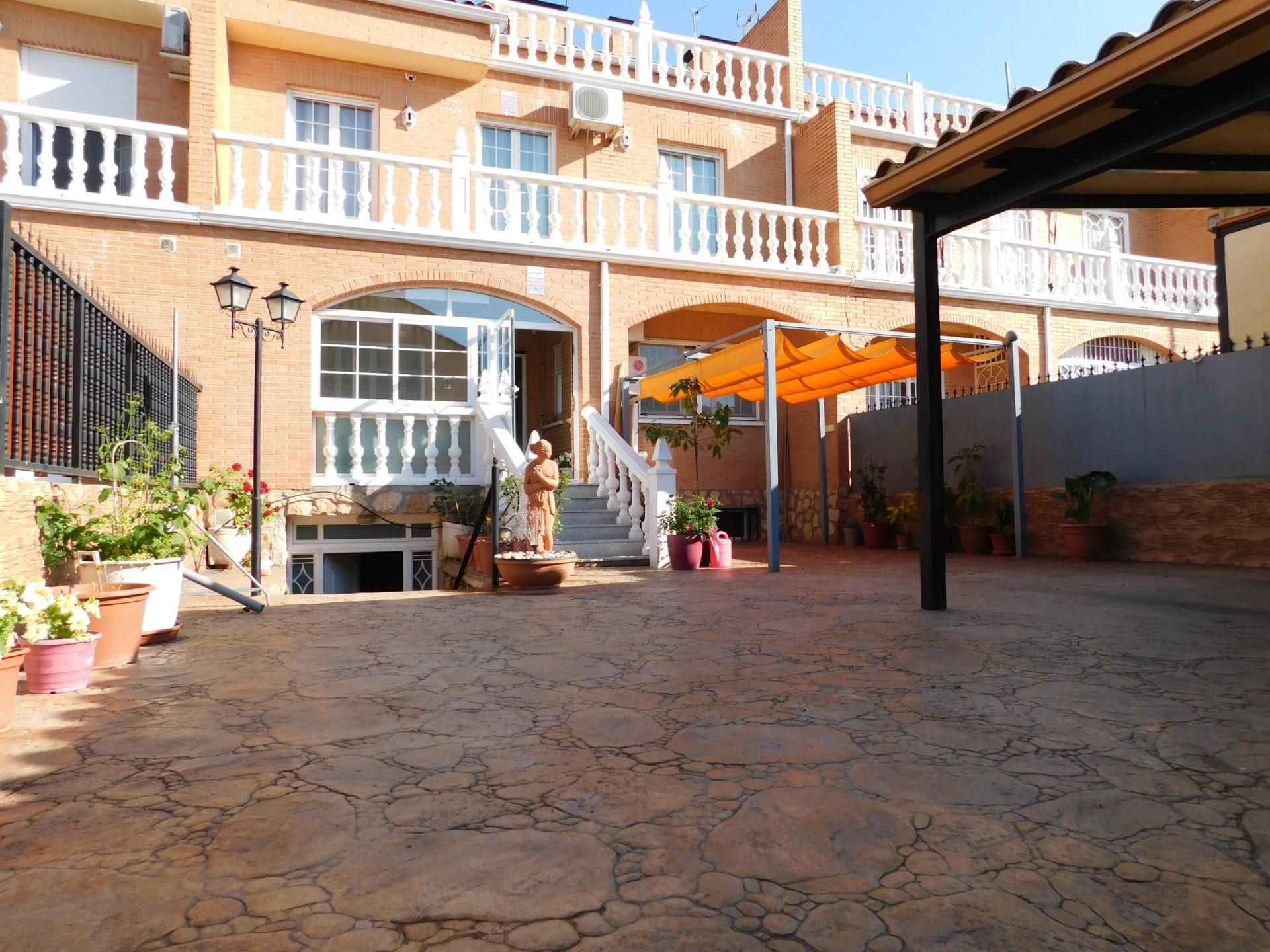 Einfamilien-Reihenhaus zum verkauf in Seseña Nuevo  , Seseña