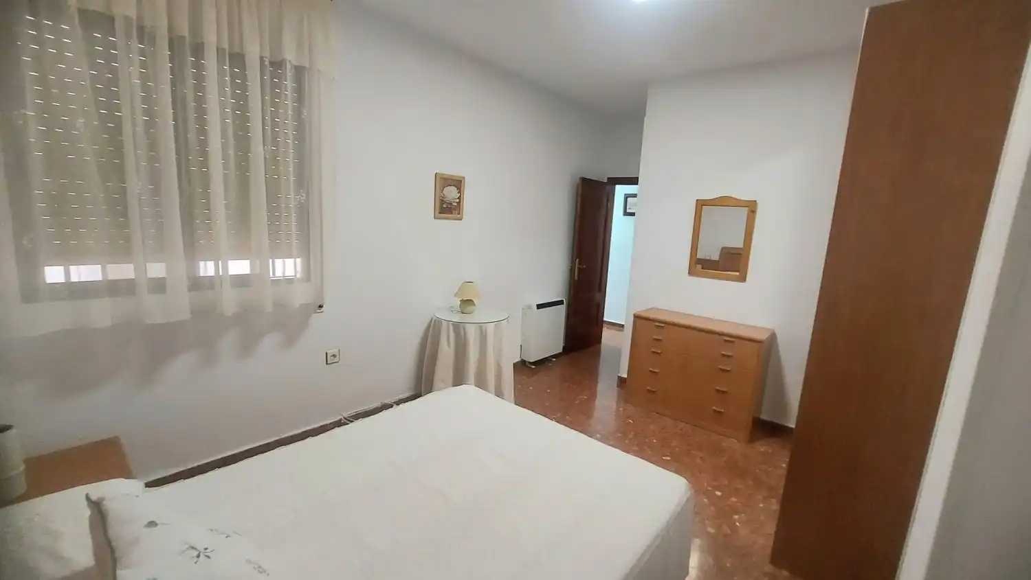 Habitación de Piso de alquiler en Jaén con Amueblado